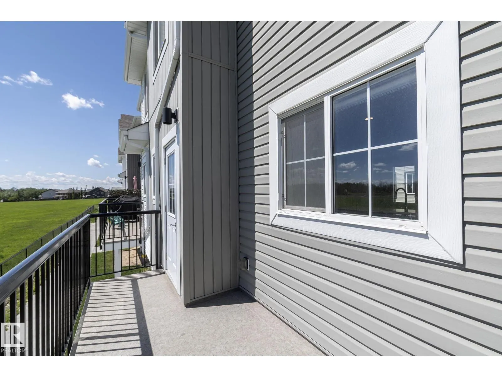 #53 2610 Maple WY NW