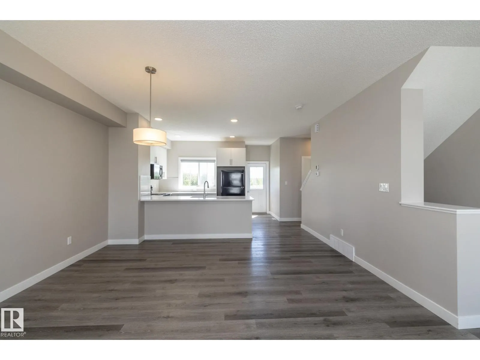 #53 2610 Maple WY NW