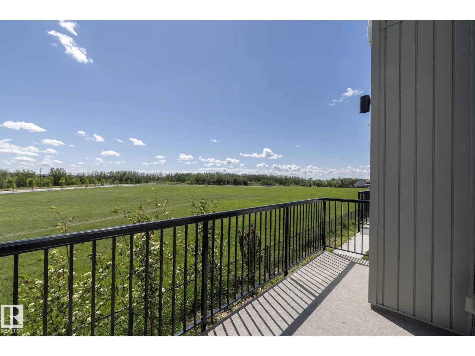 #53 2610 Maple WY NW