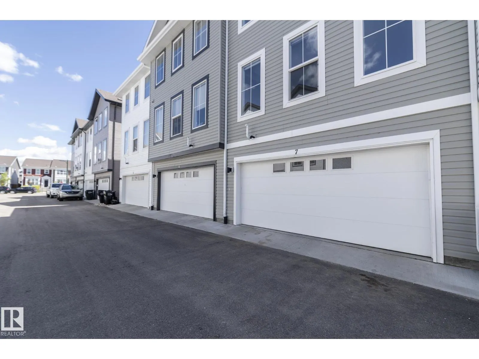 #53 2610 Maple WY NW