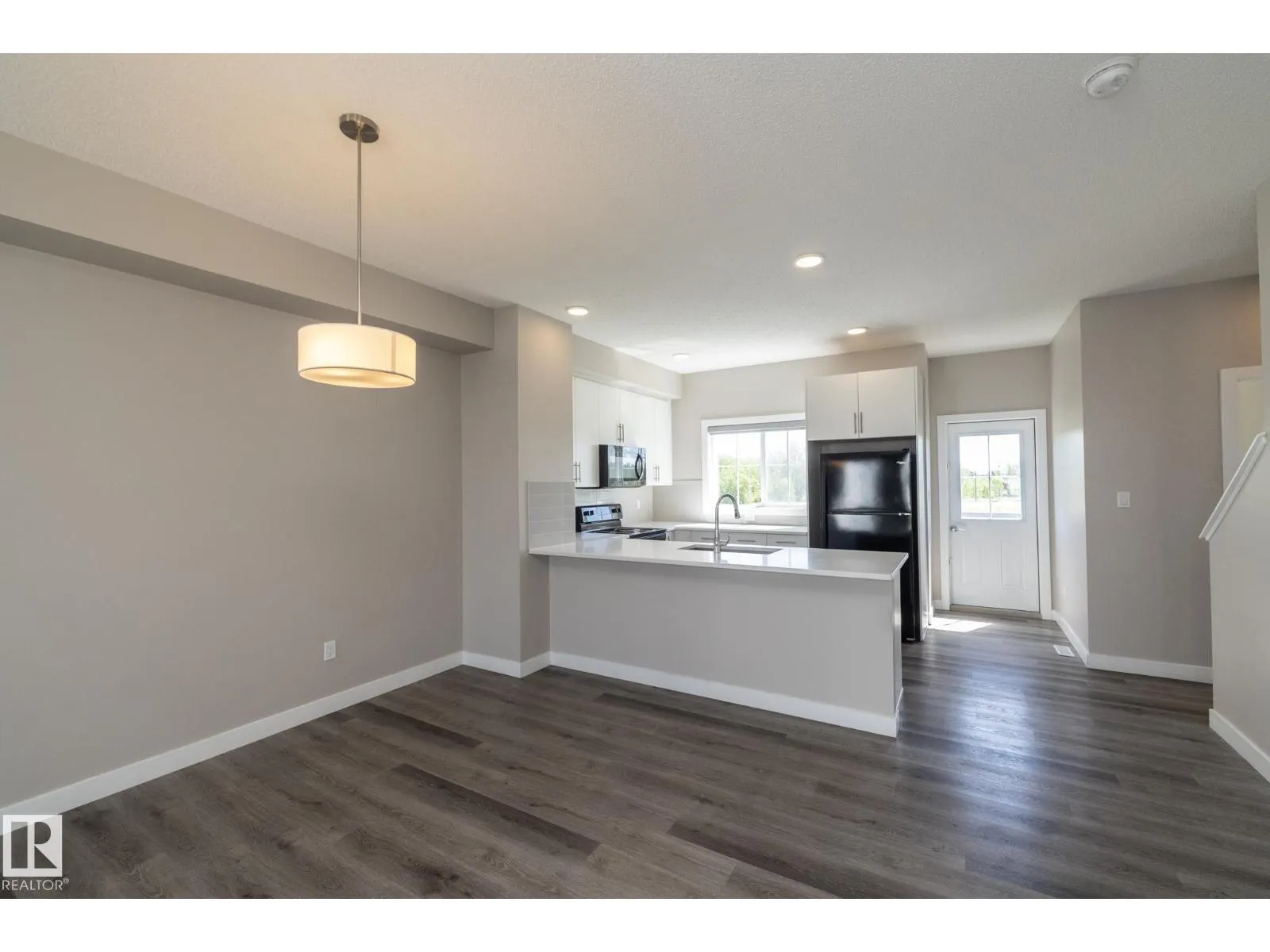 #53 2610 Maple WY NW