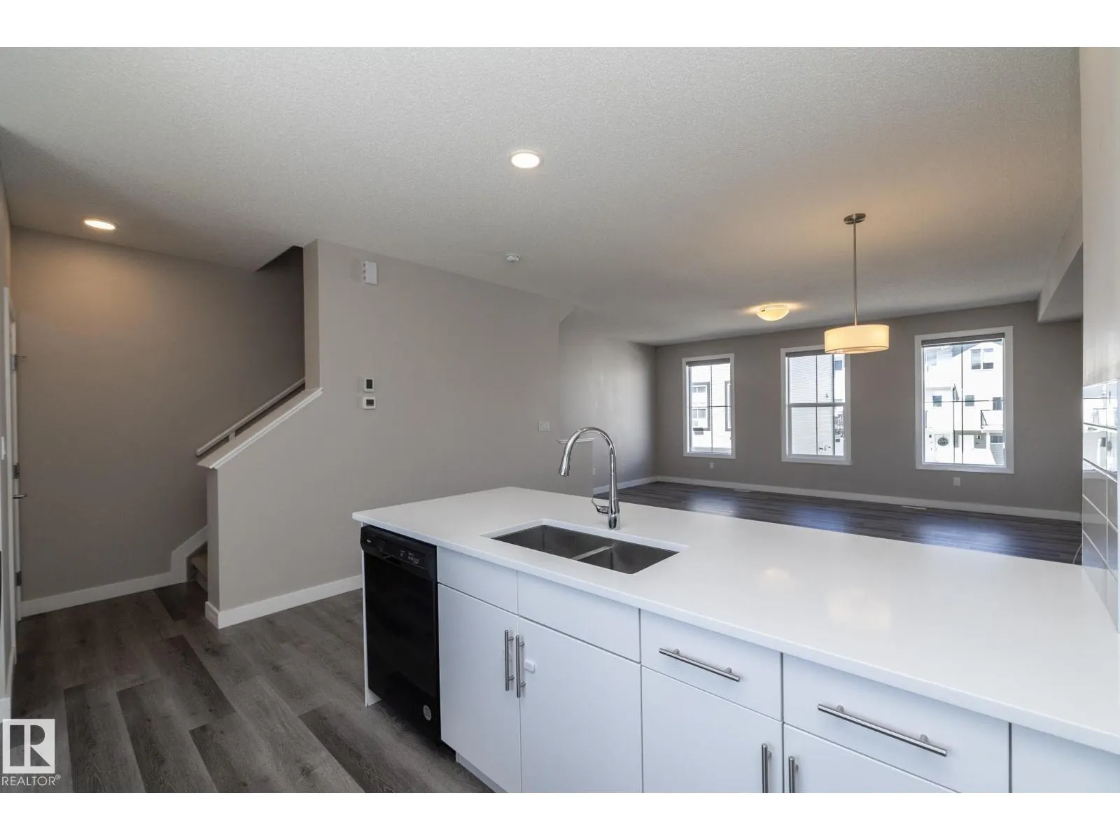 #53 2610 Maple WY NW