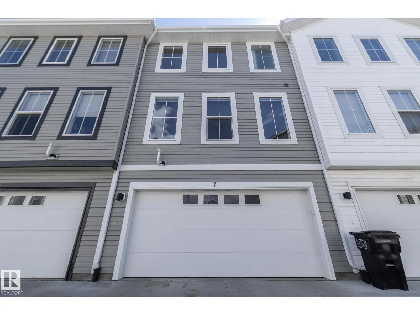 #53 2610 Maple WY NW