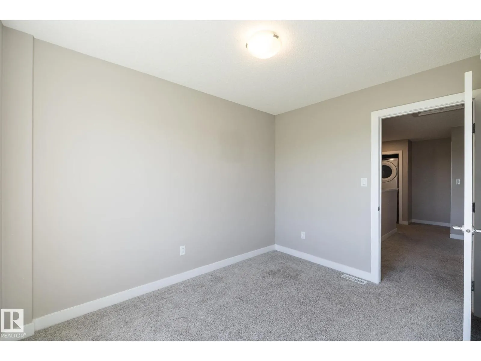#53 2610 Maple WY NW