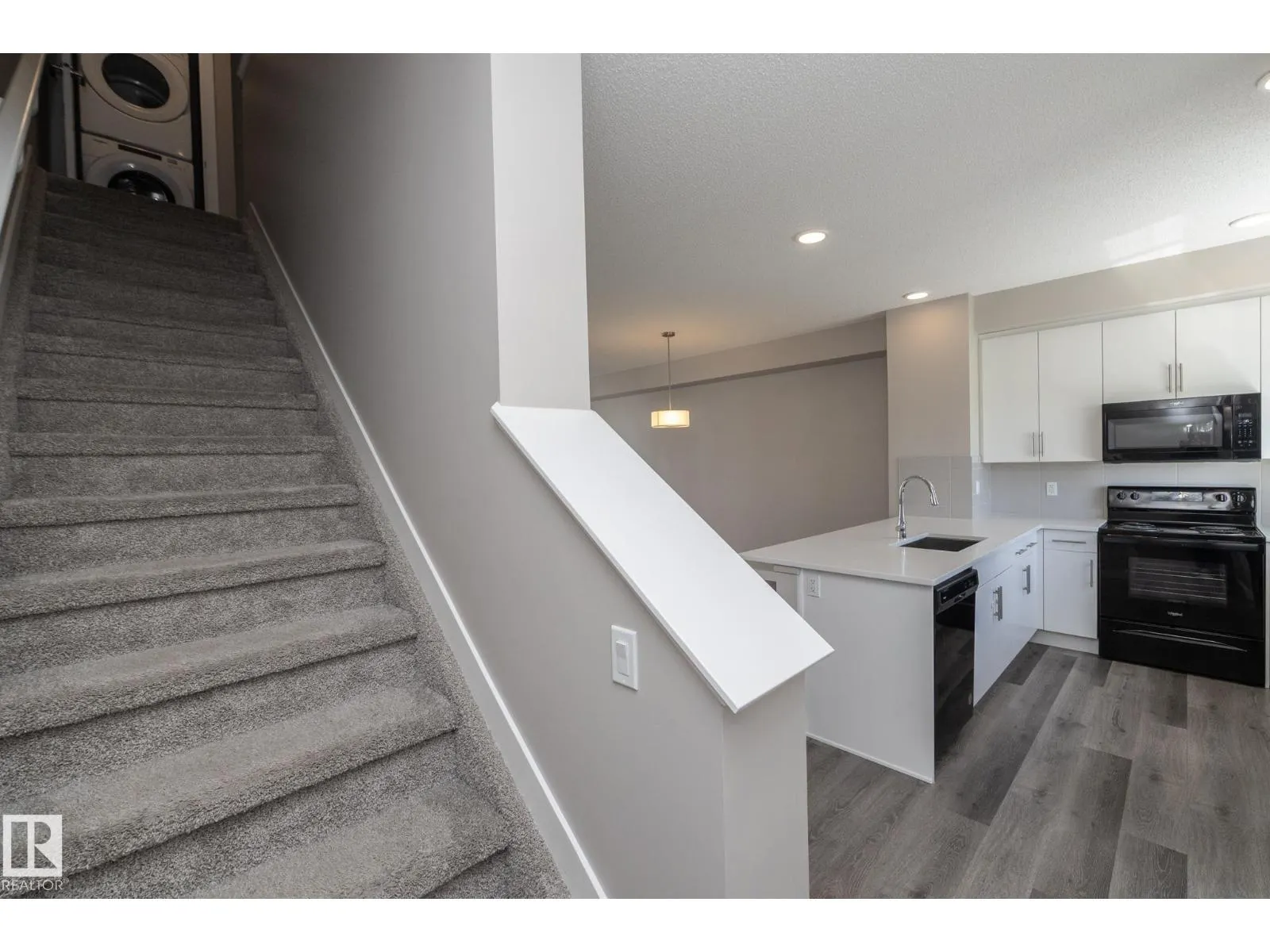 #53 2610 Maple WY NW