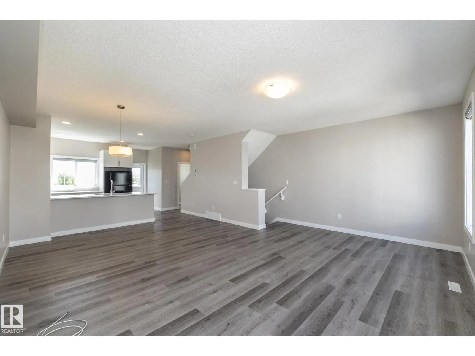 #53 2610 Maple WY NW