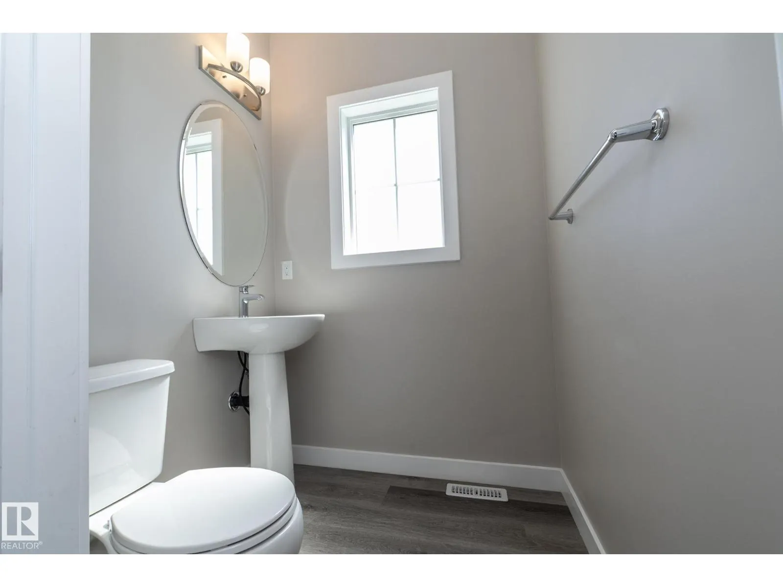 #53 2610 Maple WY NW
