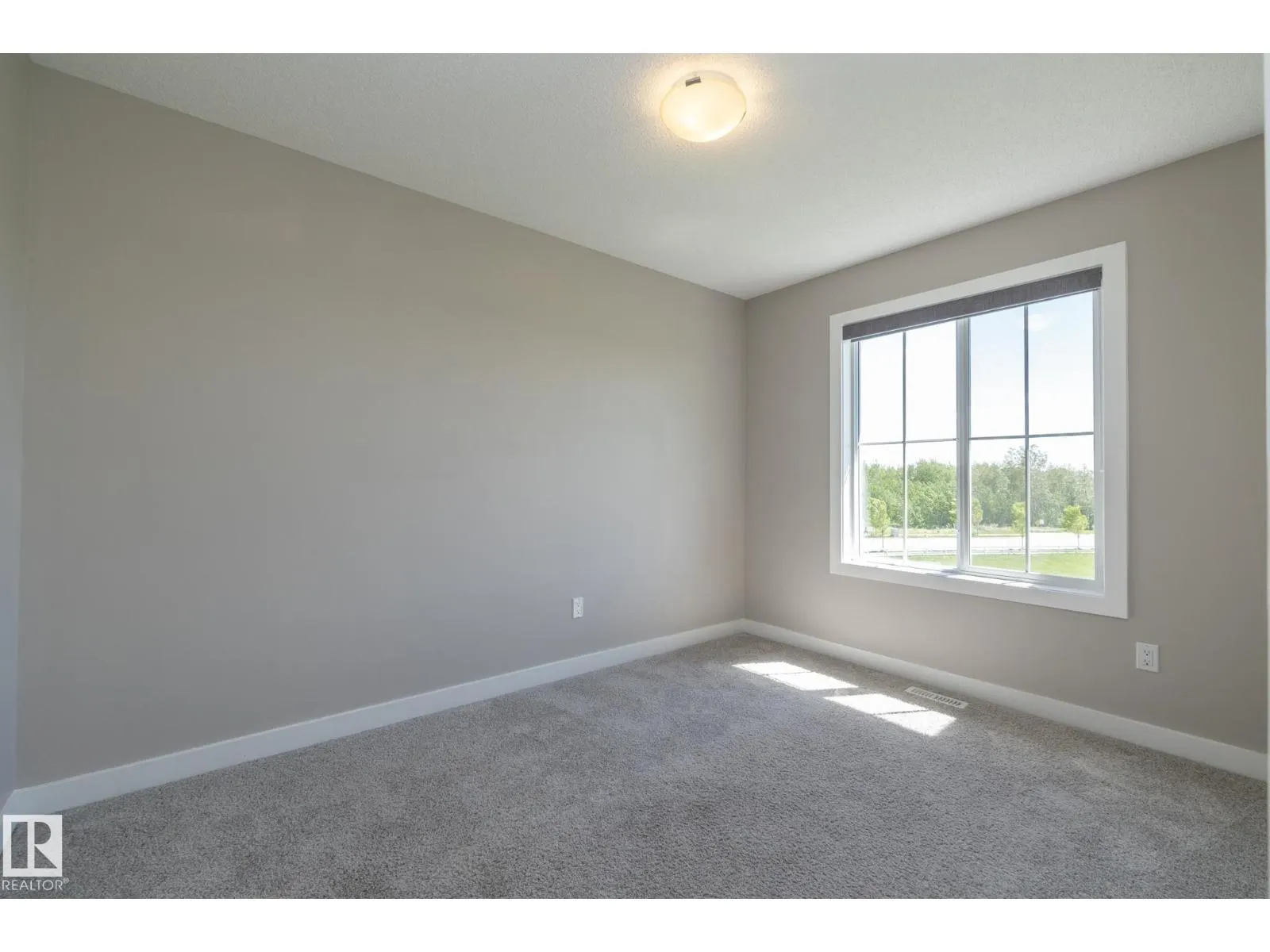 #53 2610 Maple WY NW