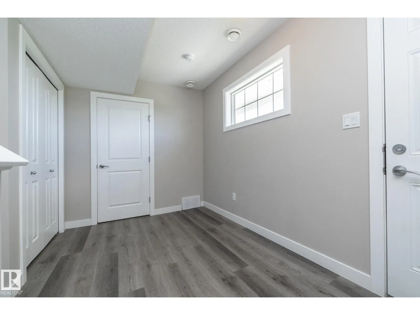 #53 2610 Maple WY NW