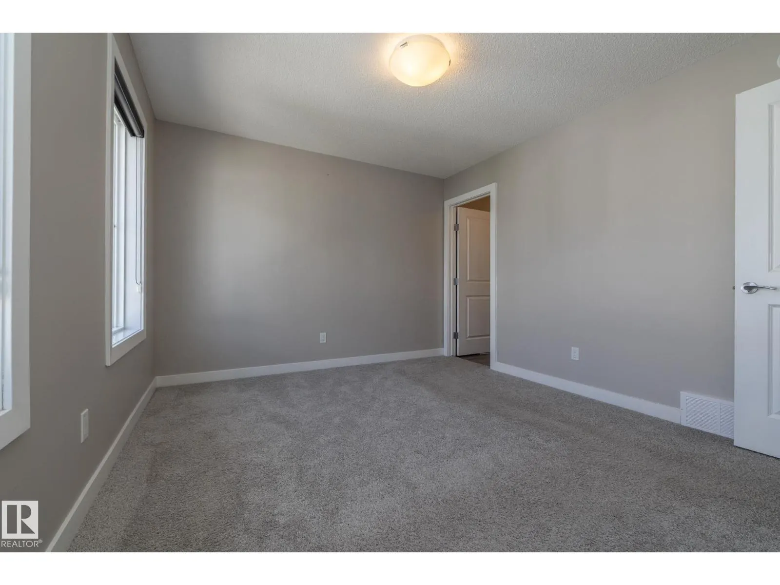 #53 2610 Maple WY NW
