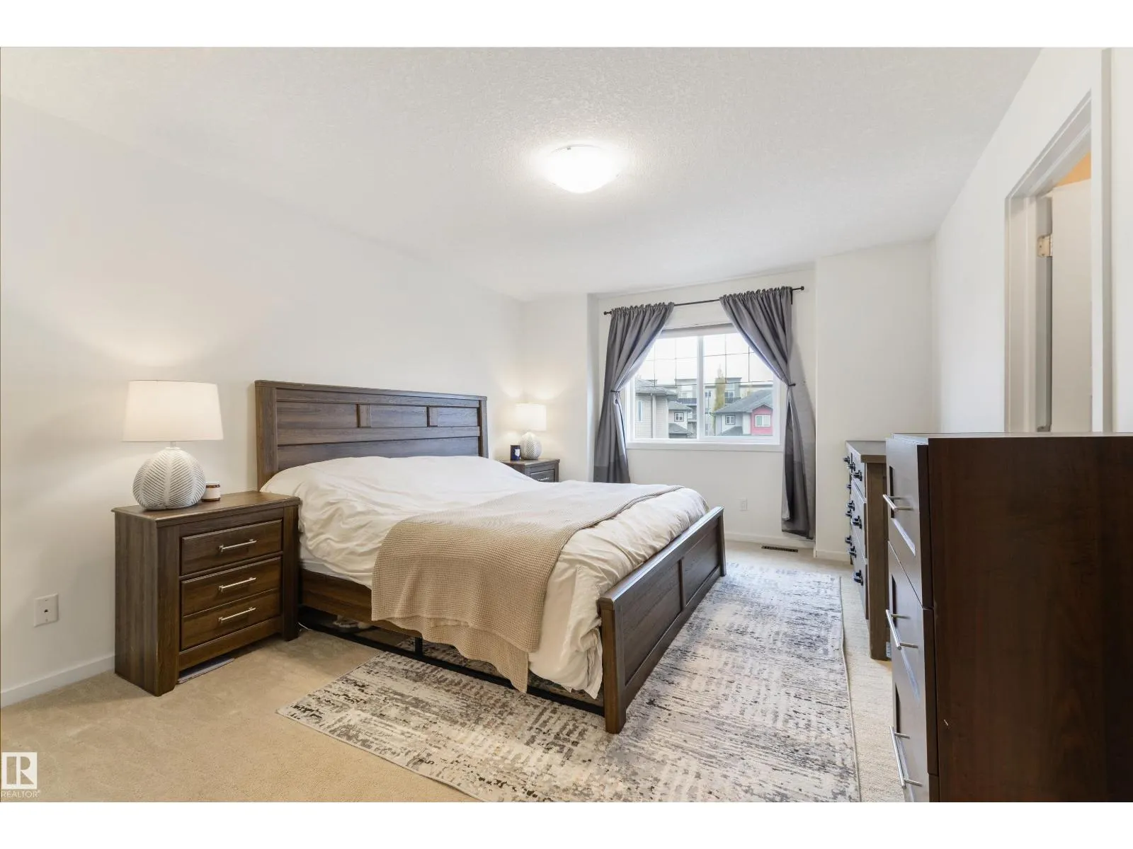 #3 16004 54 ST NW