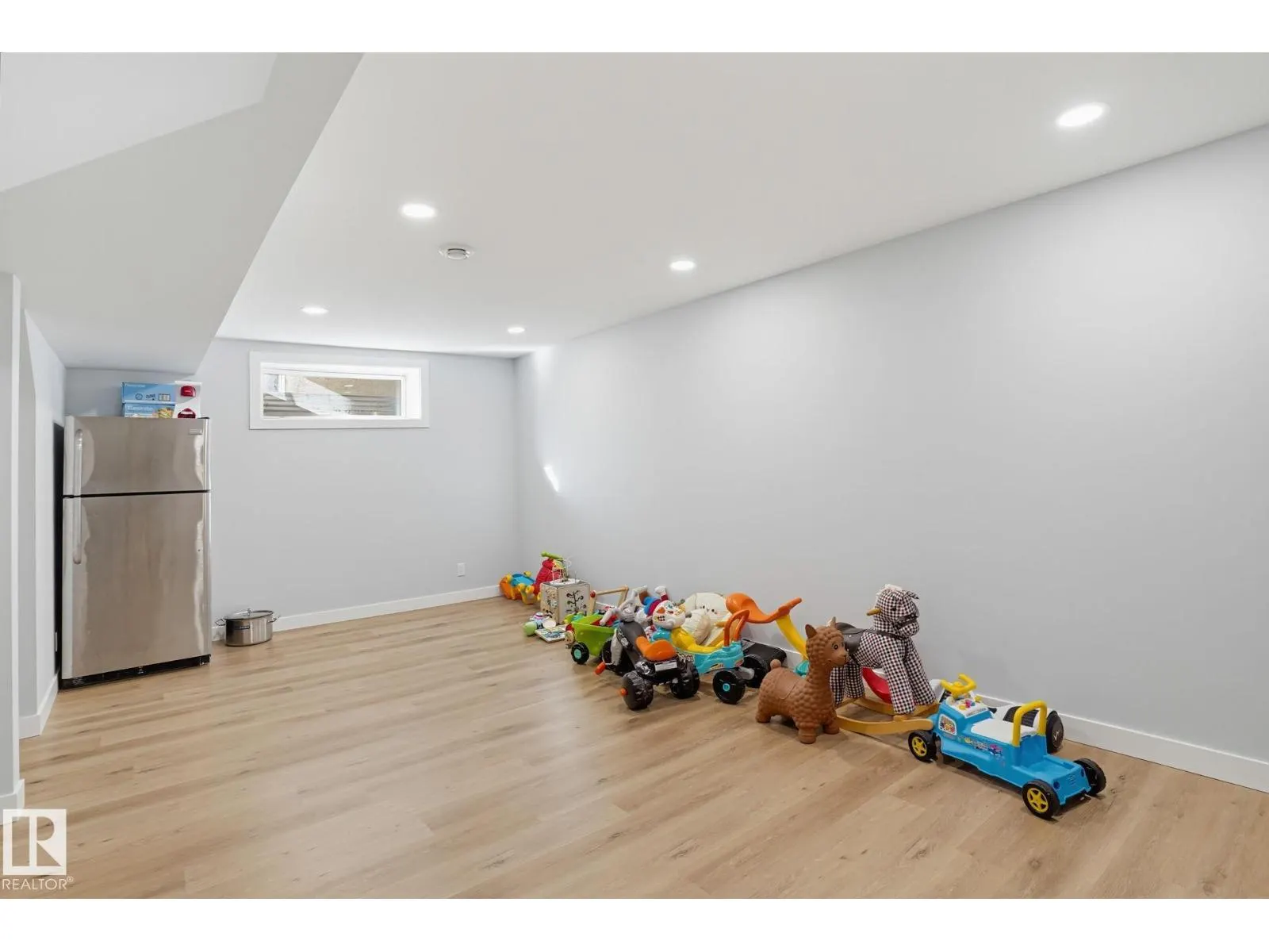 11612 168 AV NW