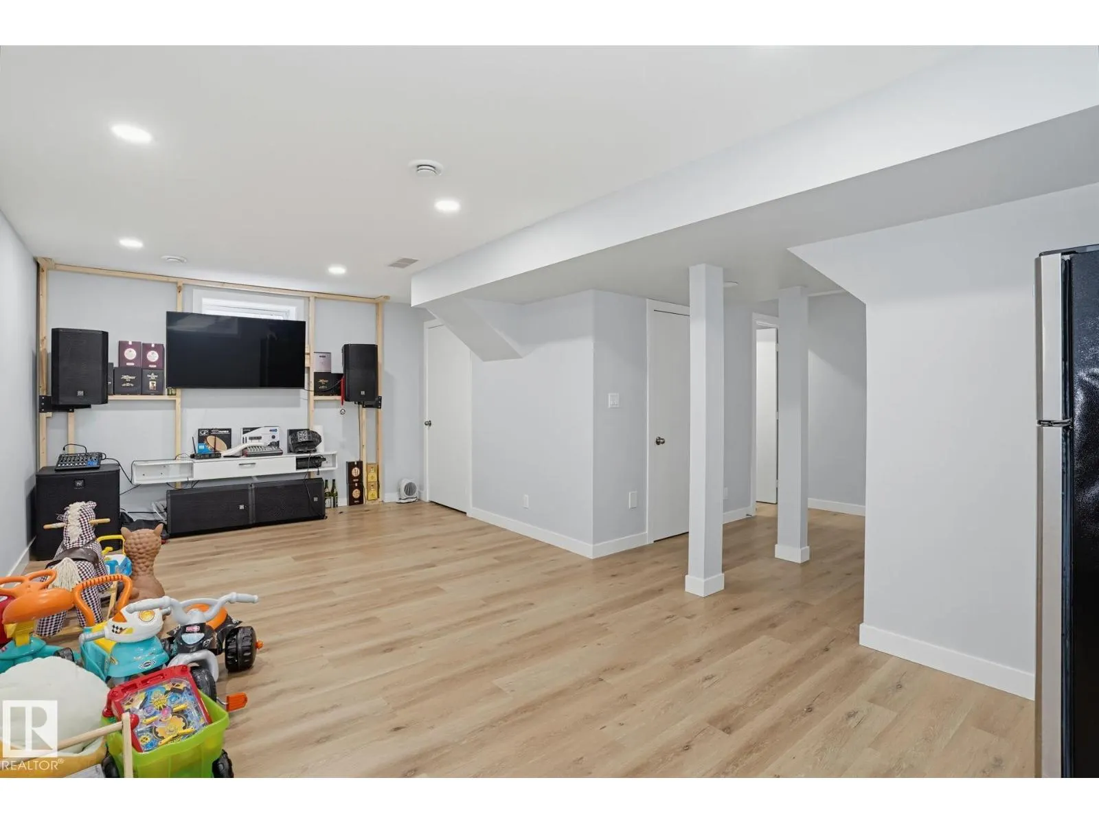 11612 168 AV NW