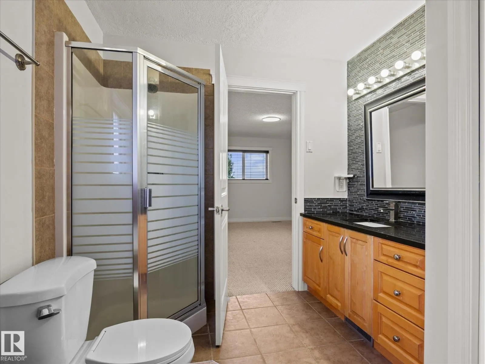 4704 160 AV NW