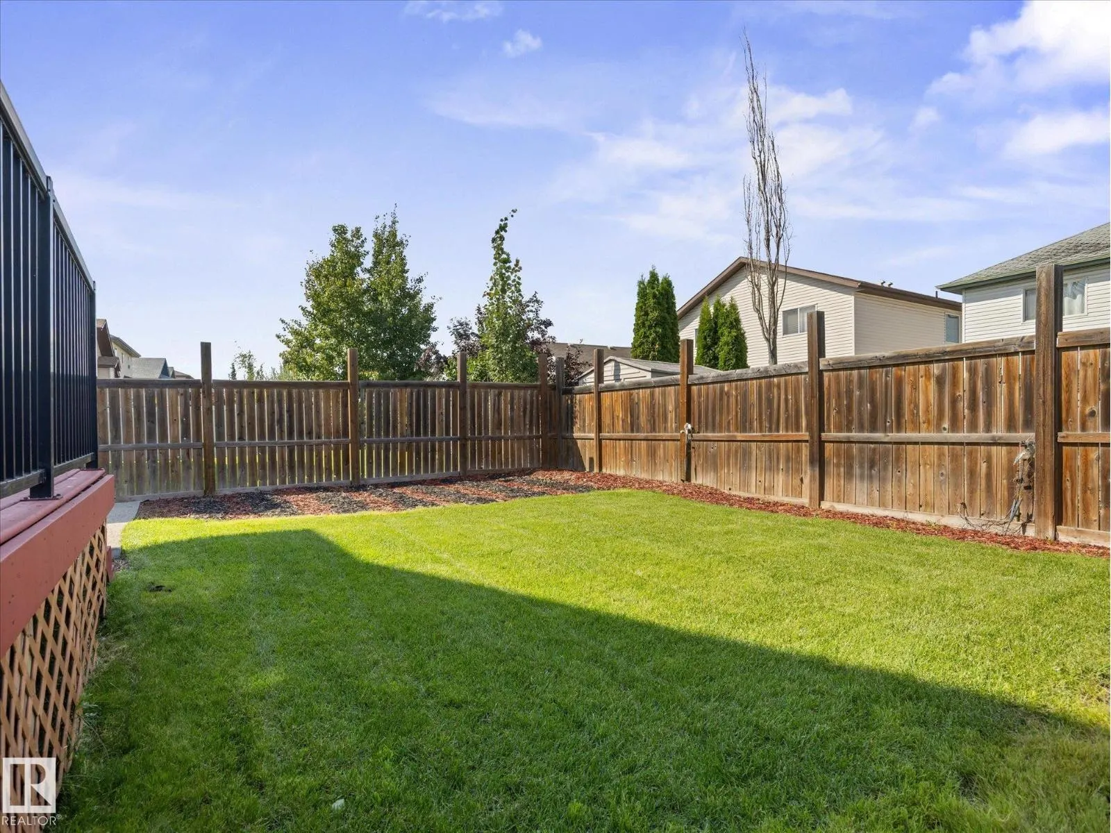 4704 160 AV NW