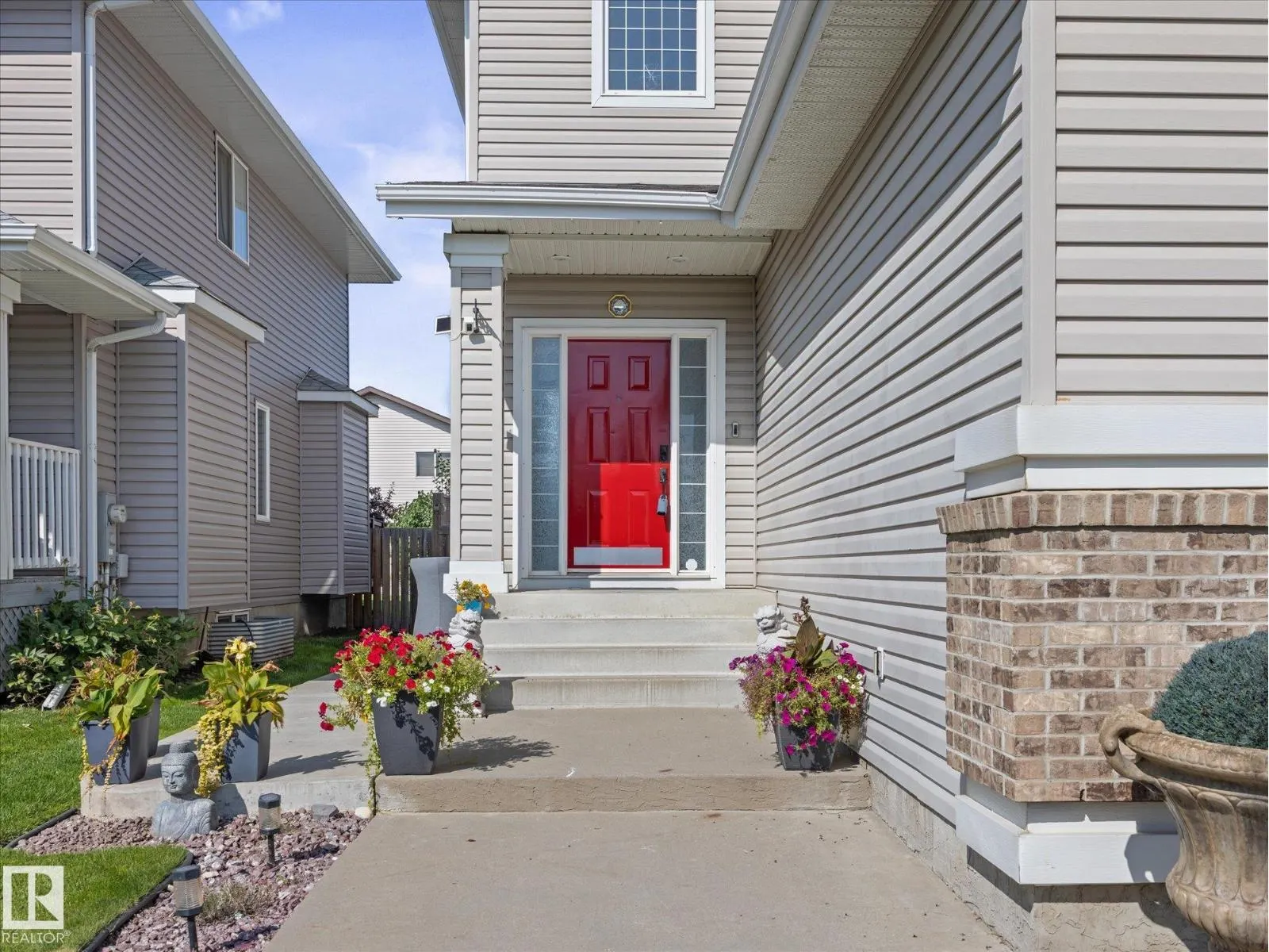 4704 160 AV NW