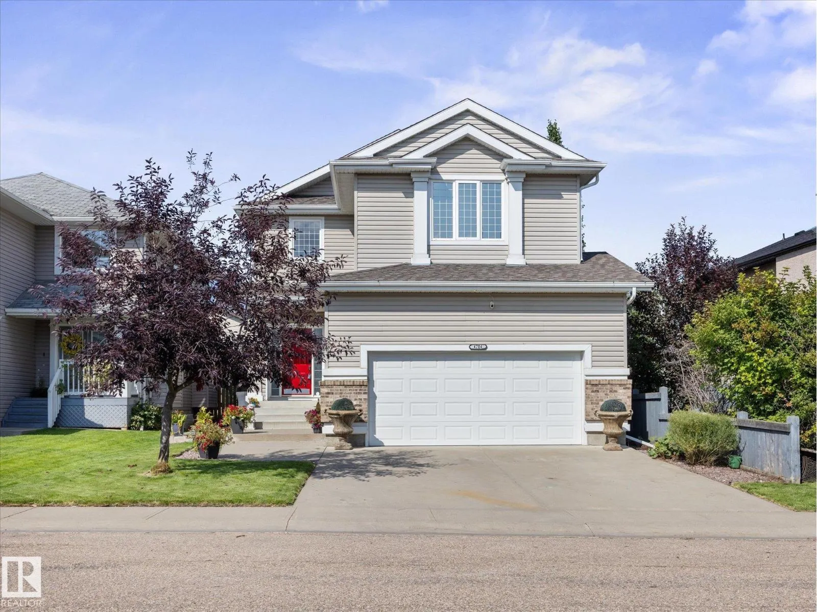 4704 160 AV NW