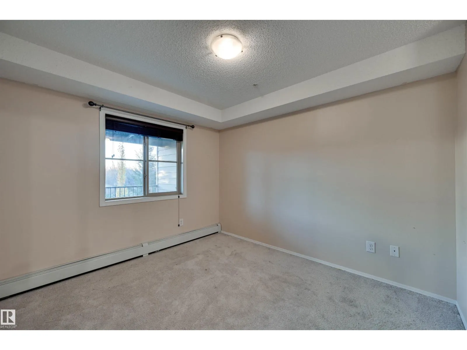 #214 1060 MCCONACHIE BV NW