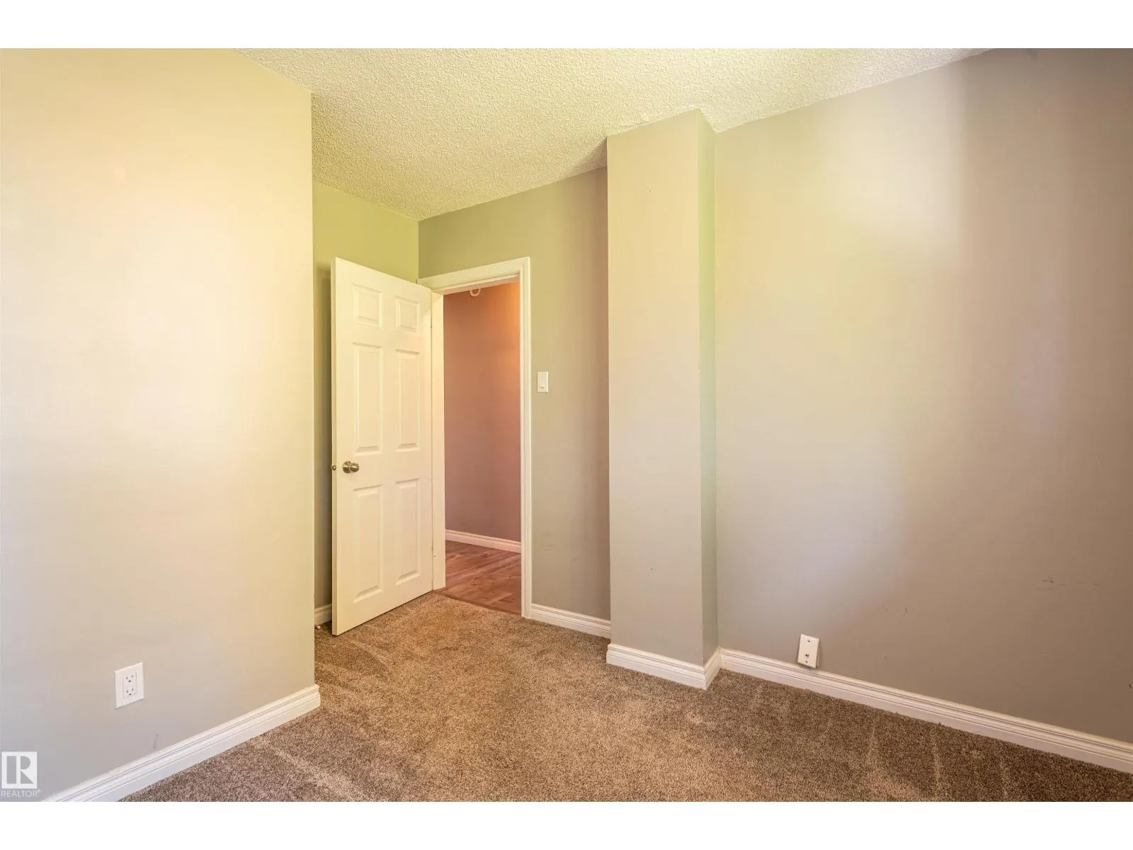 12412 134 ST NW