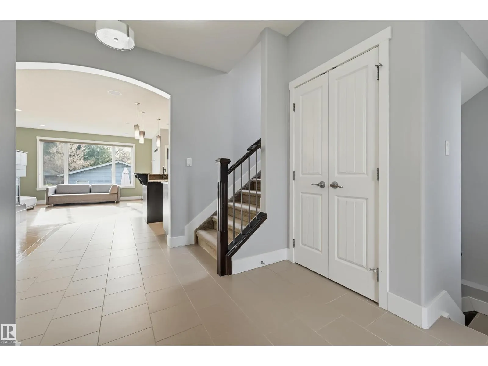 10513 75 AV NW