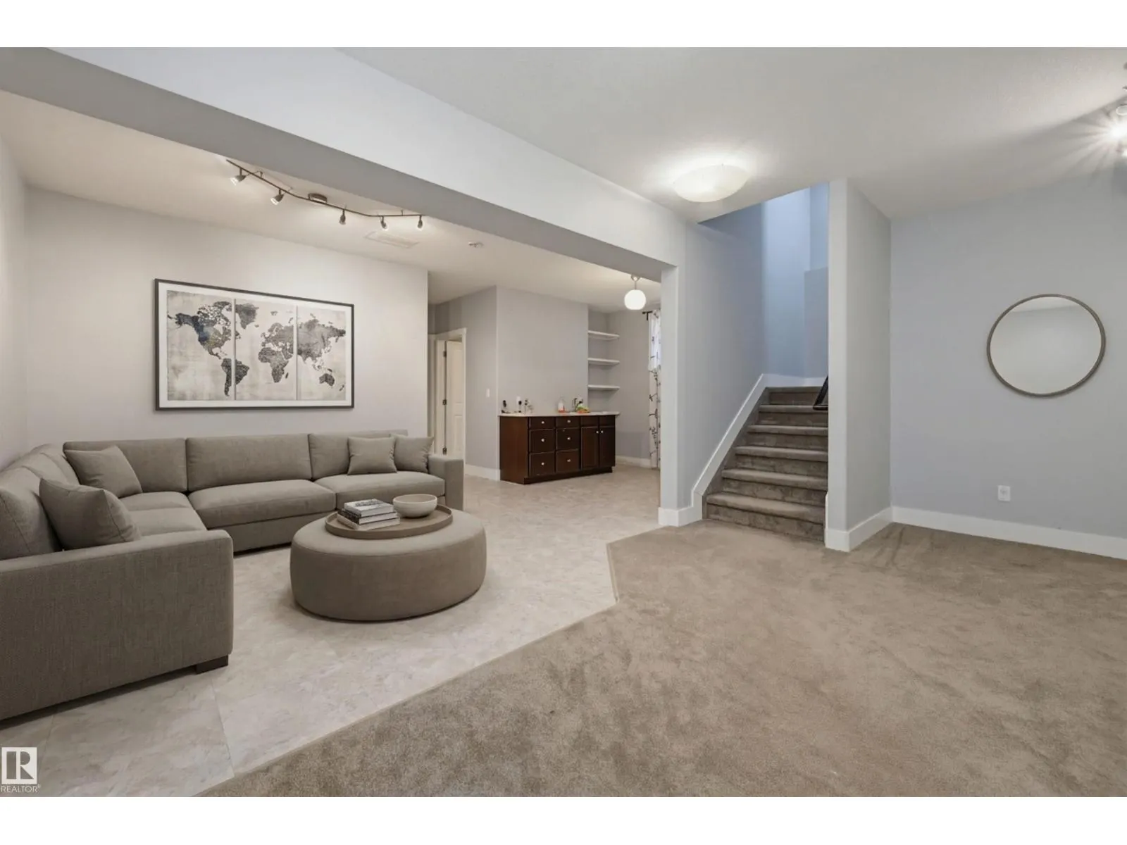 10513 75 AV NW