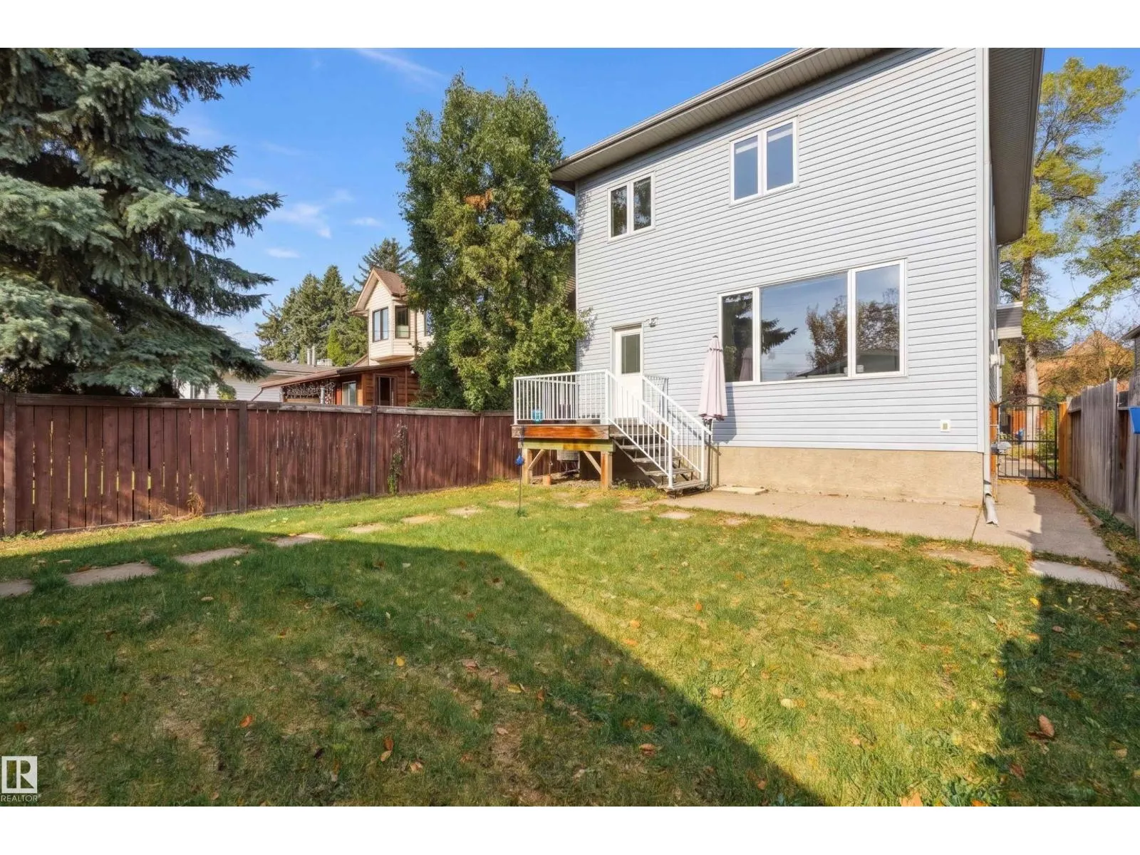 10513 75 AV NW