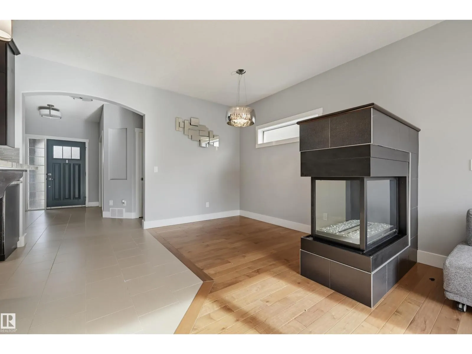 10513 75 AV NW