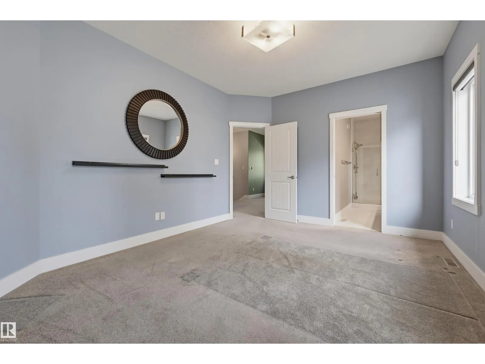 10513 75 AV NW