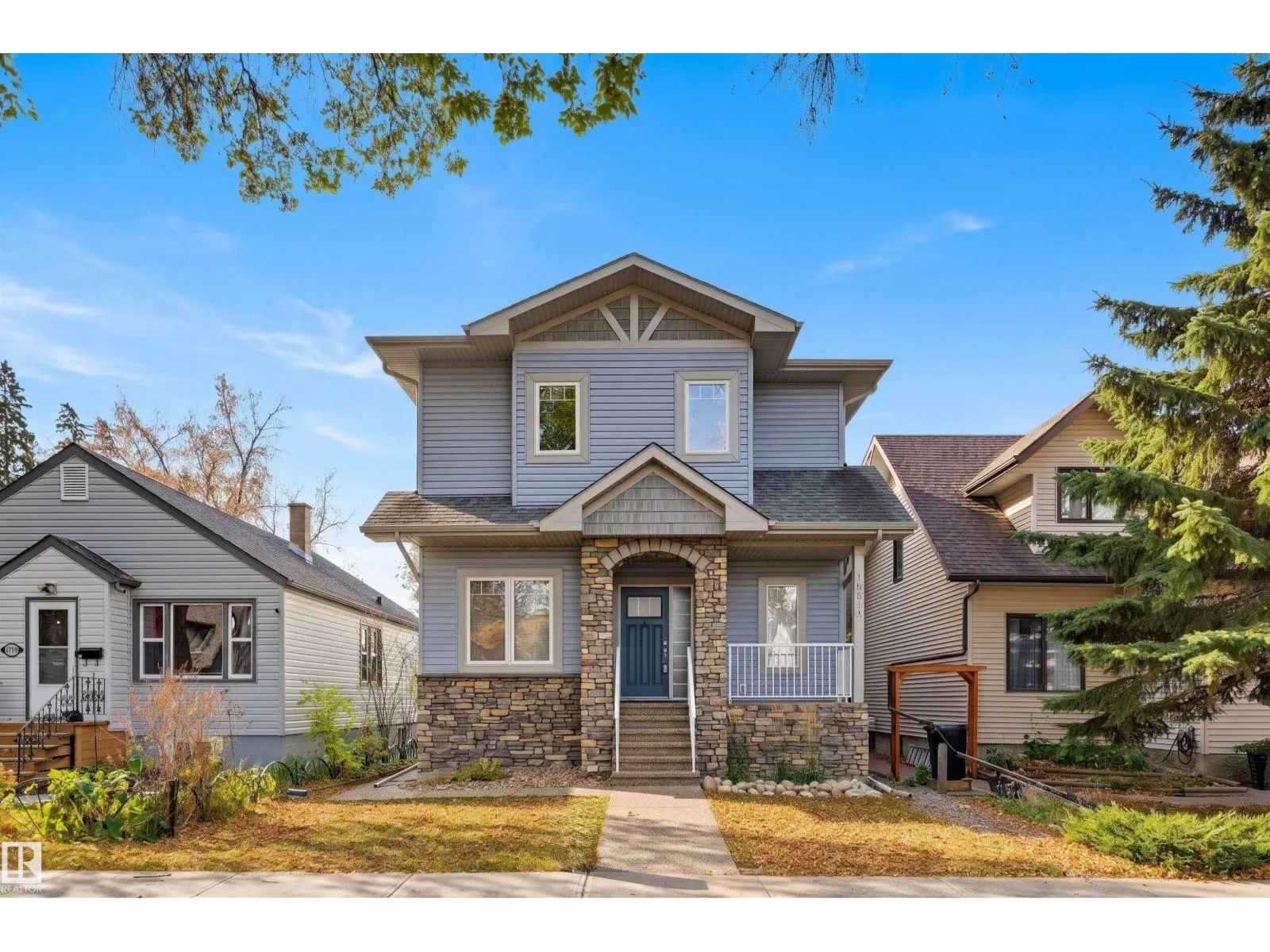 10513 75 AV NW