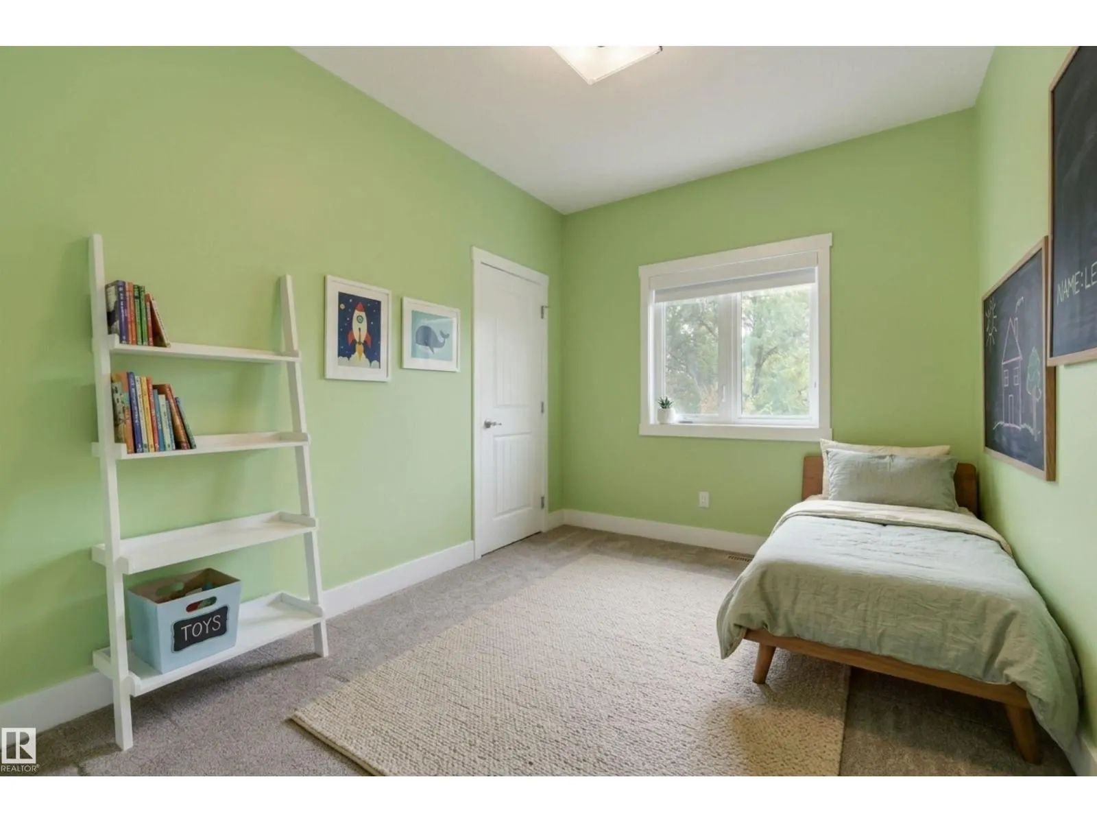 10513 75 AV NW