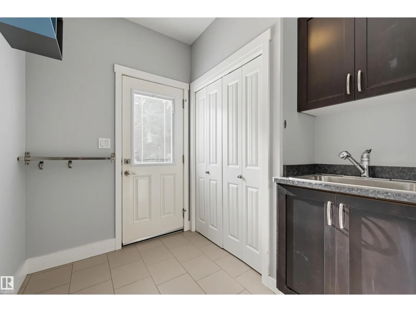 10513 75 AV NW