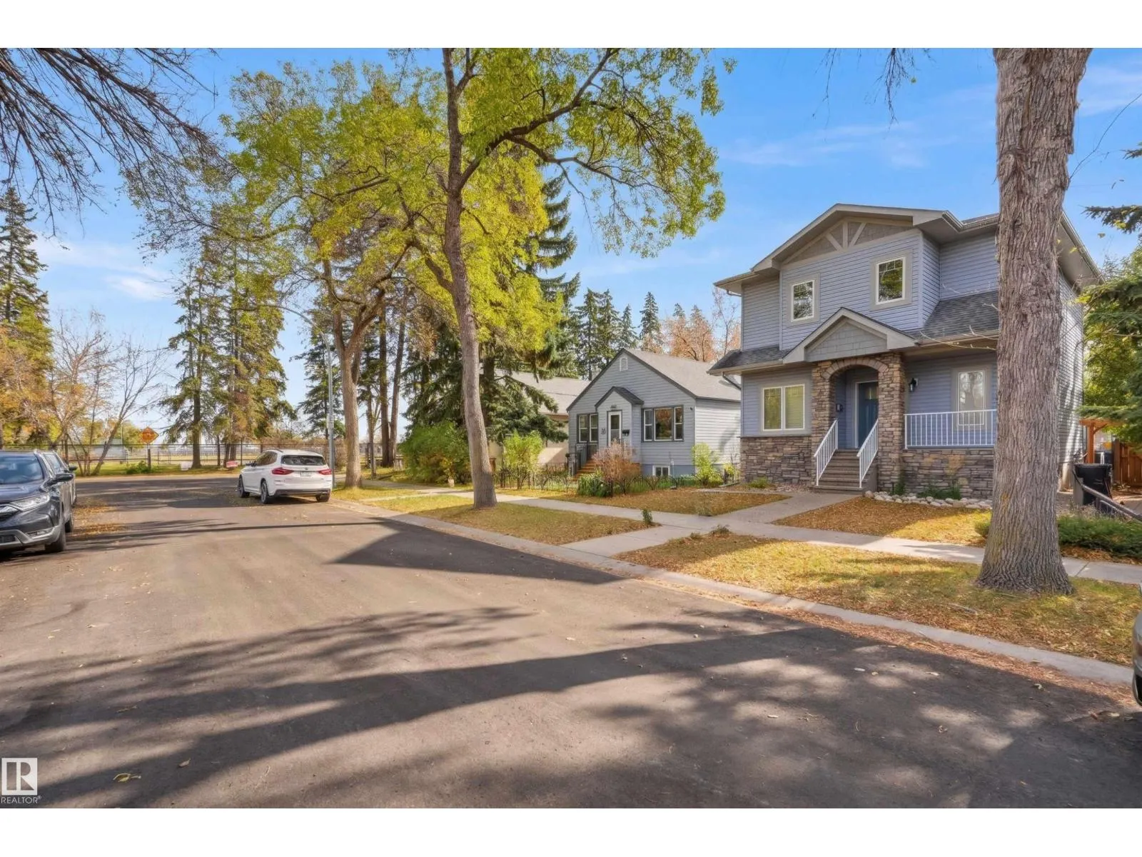 10513 75 AV NW