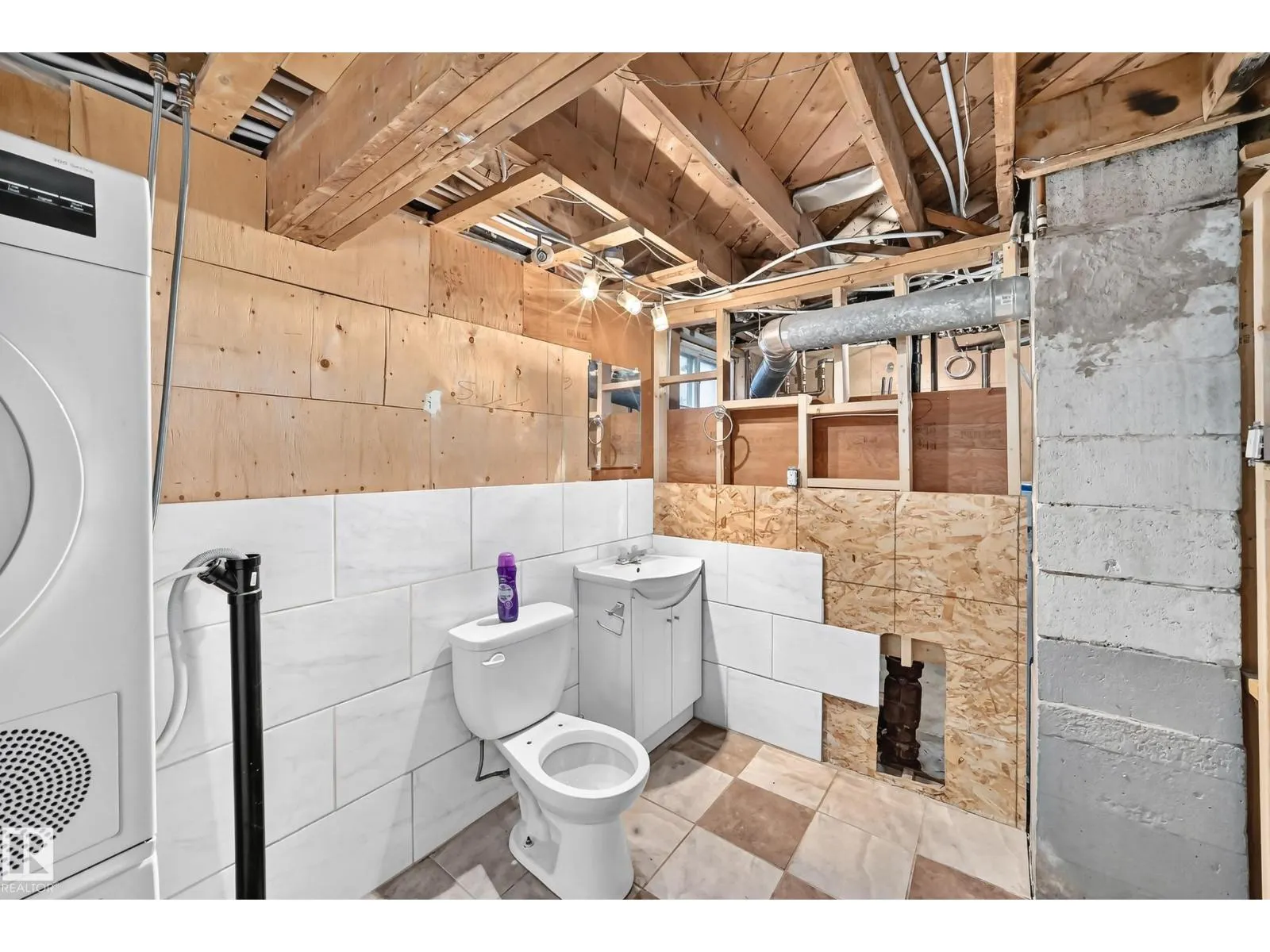 12110 58 ST NW