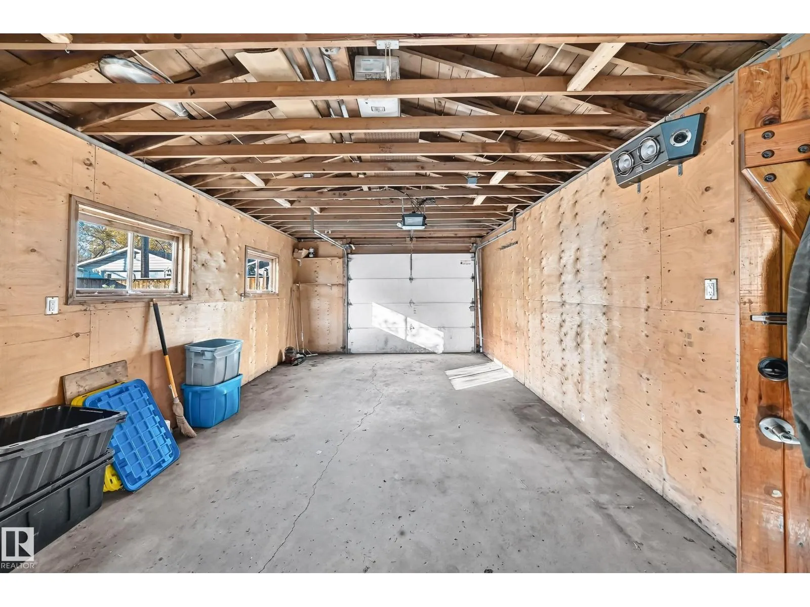 12110 58 ST NW