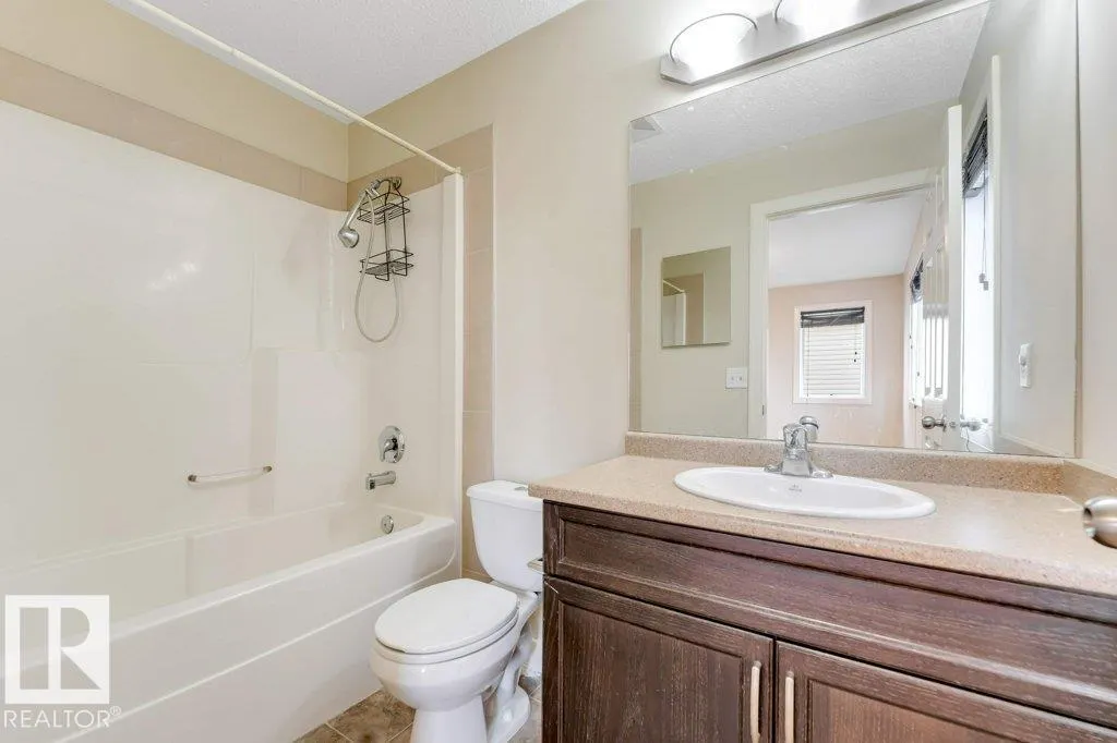 4984 TERWILLEGAR CM NW