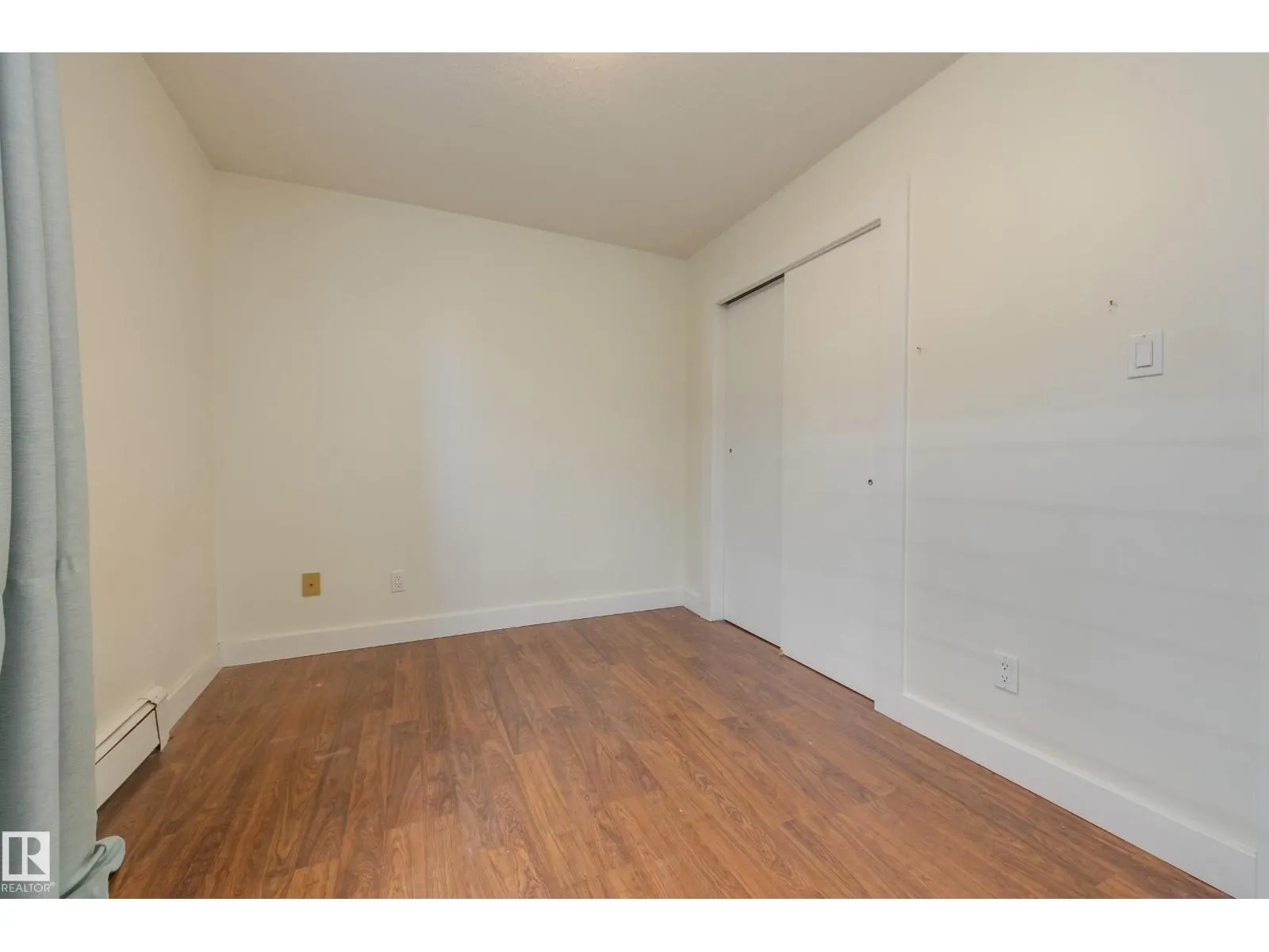 10015 83 AV NW