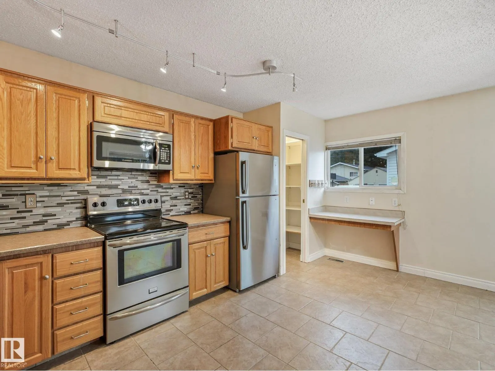 12209 94 ST NW