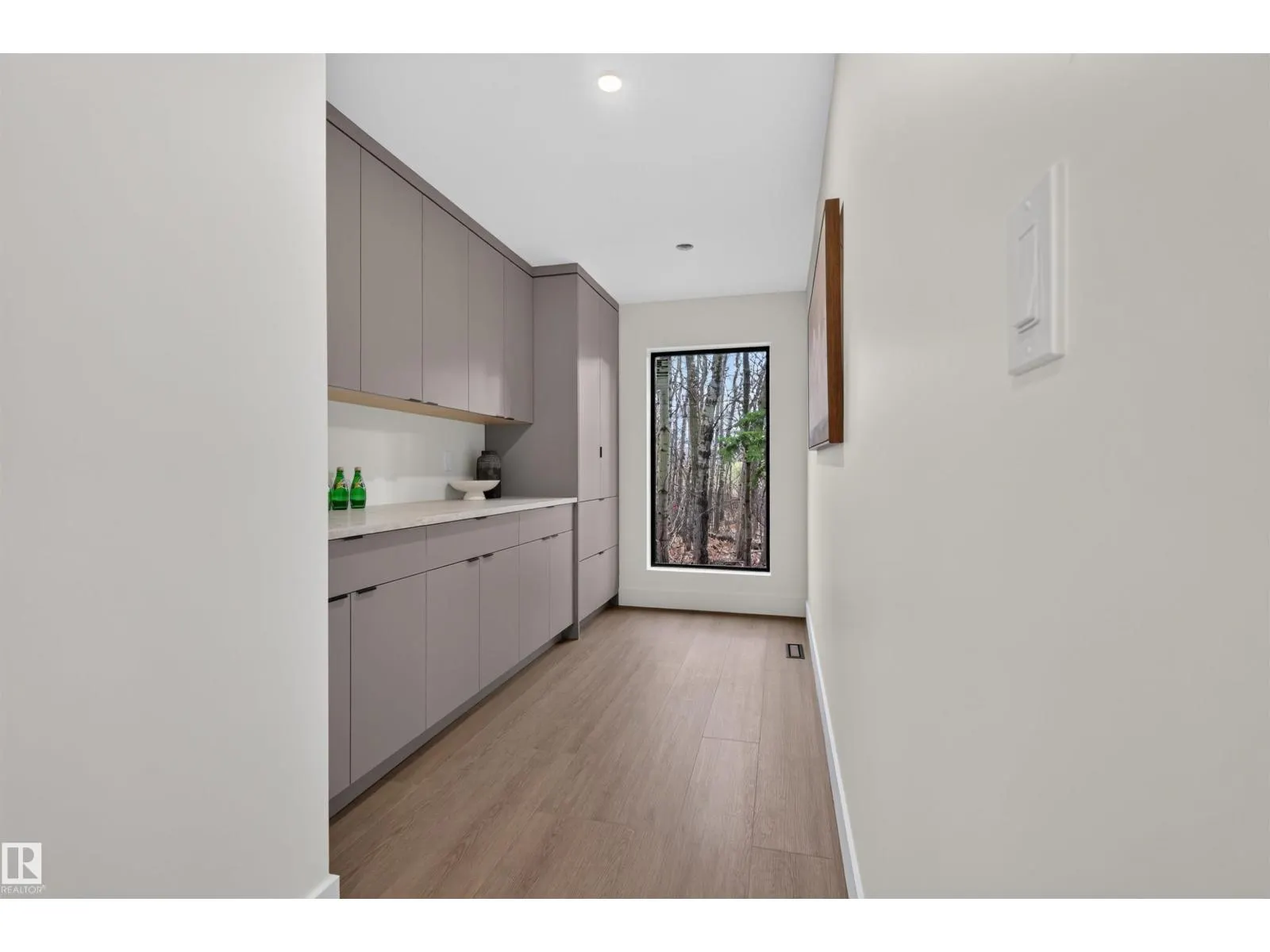 135 WALKER RD NW