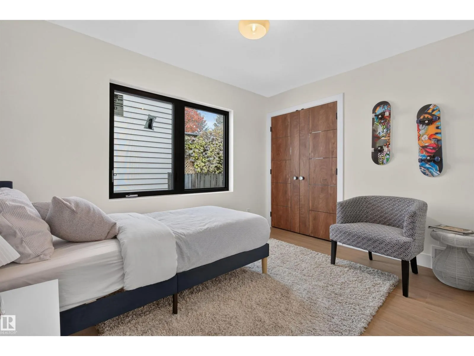 135 WALKER RD NW