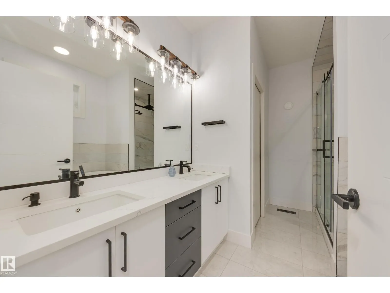 10954 135 ST NW