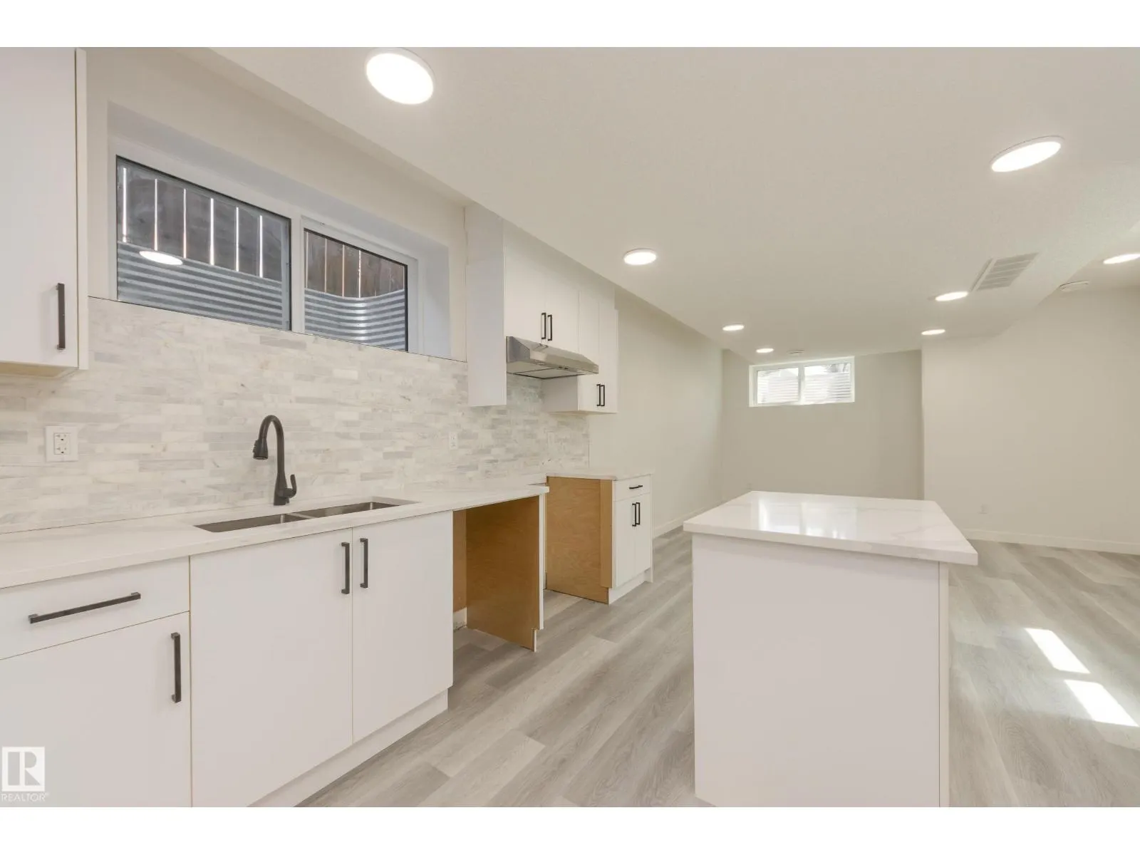 10954 135 ST NW