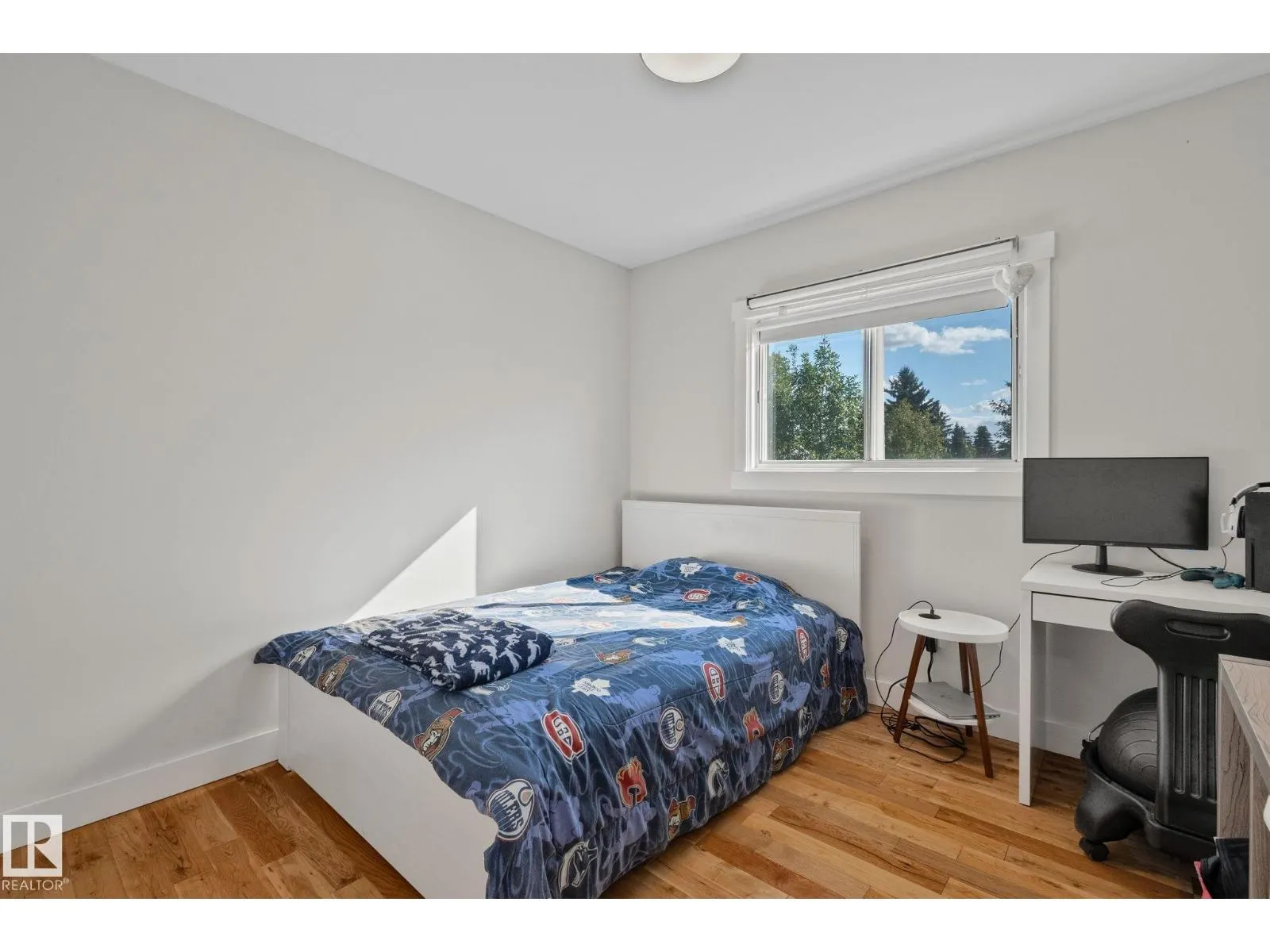 12403 29A AV NW