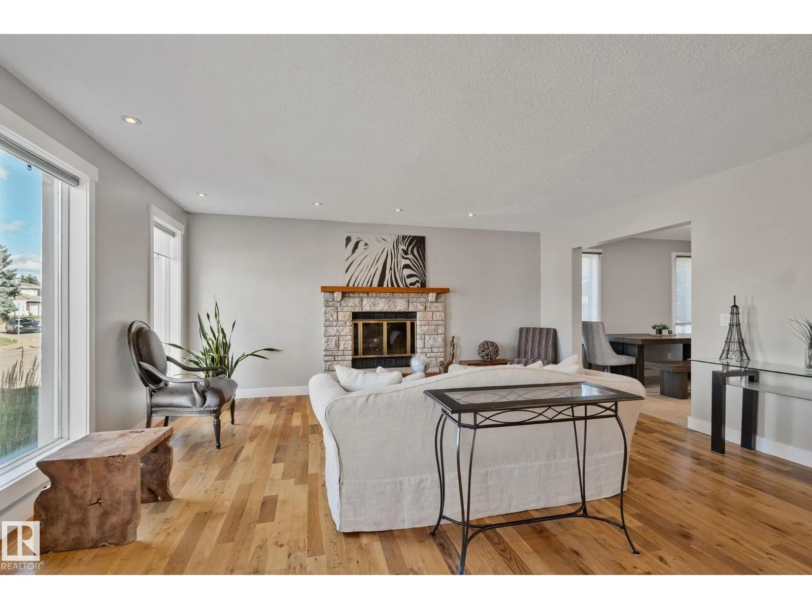 12403 29A AV NW