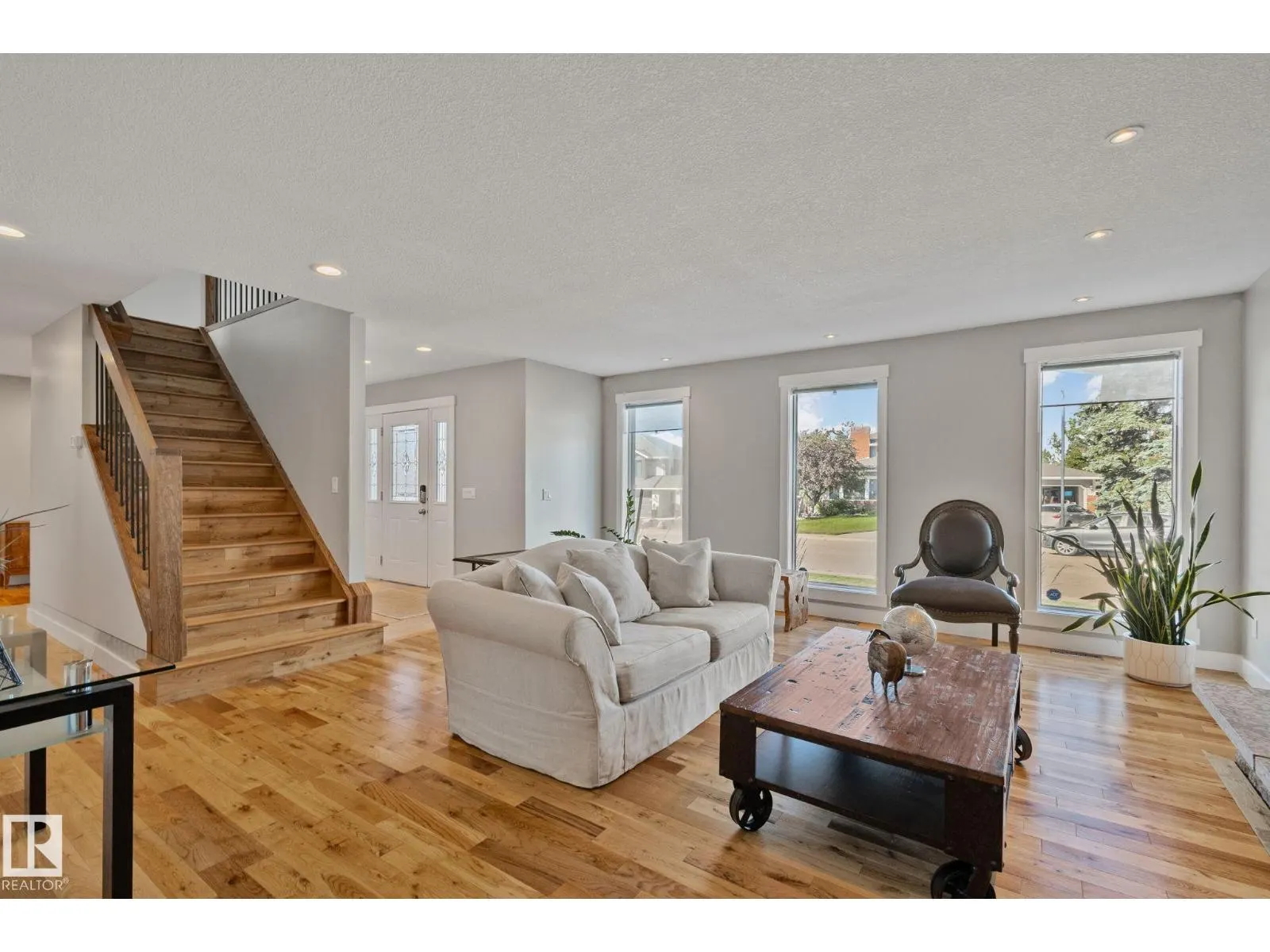 12403 29A AV NW