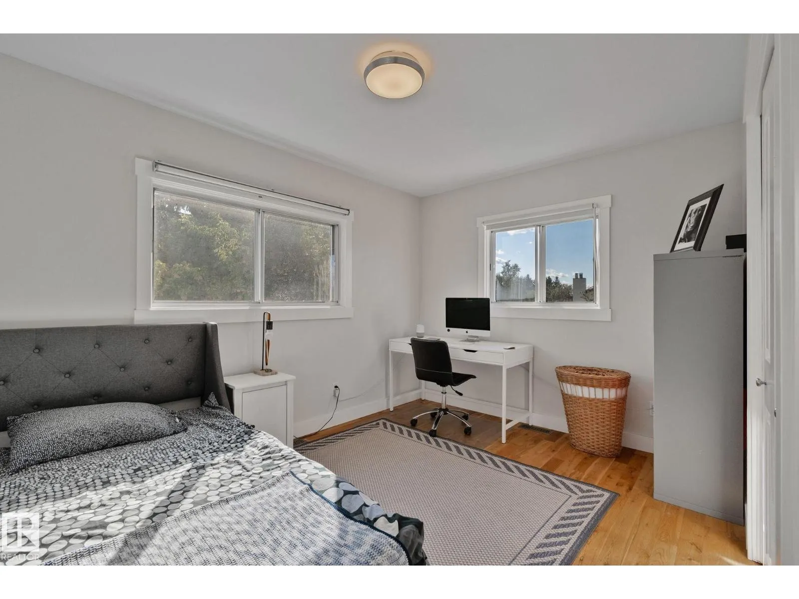 12403 29A AV NW