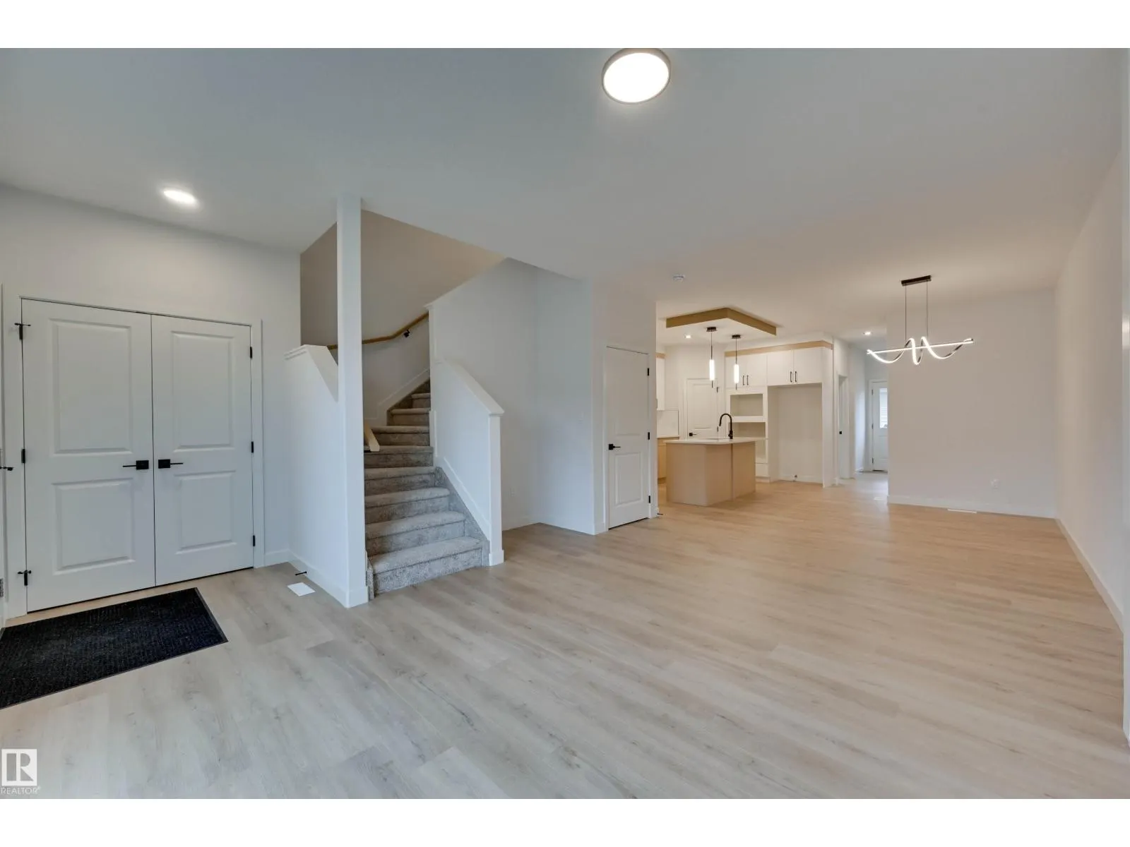 77 Juniper WD