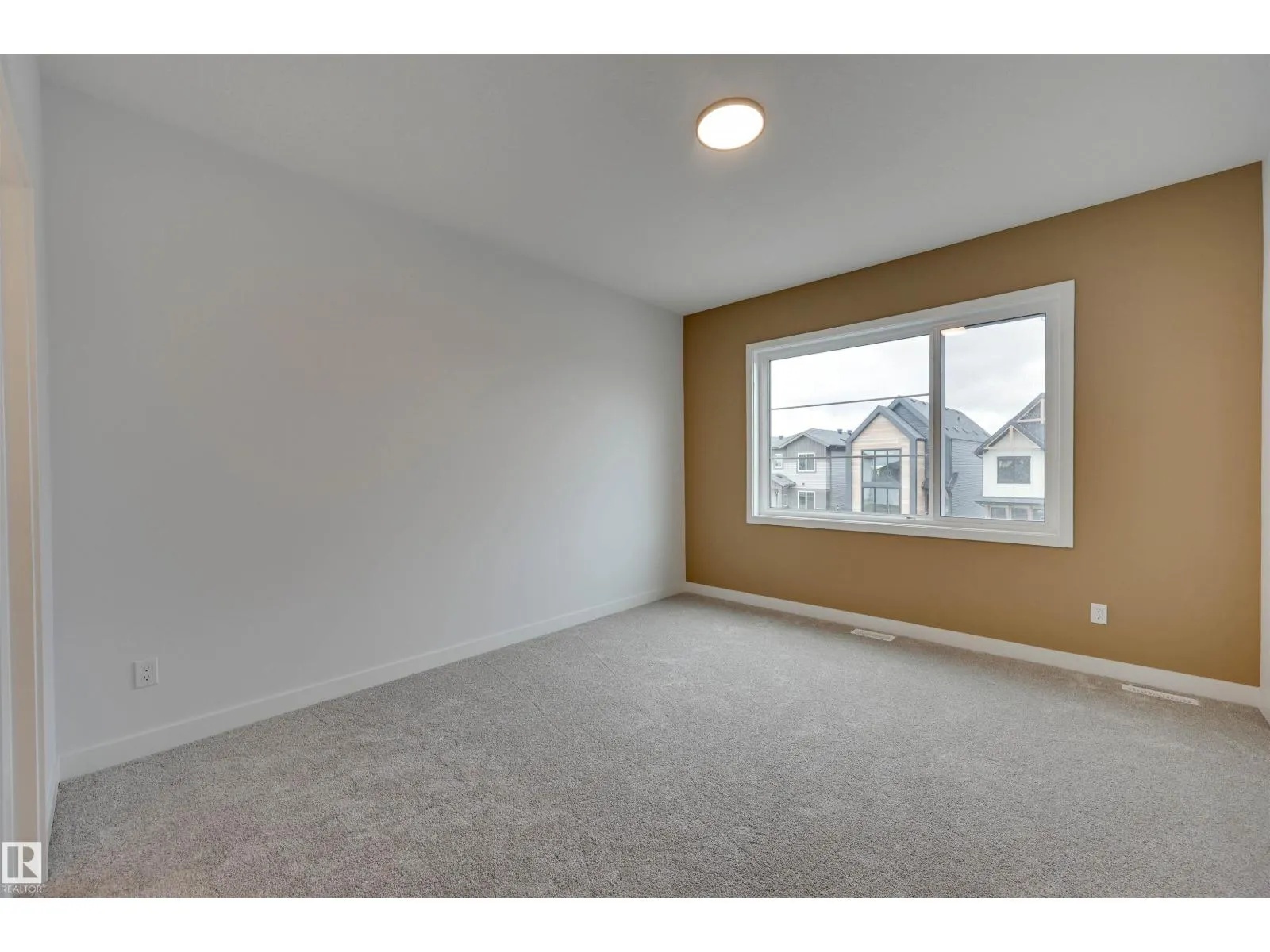 77 Juniper WD