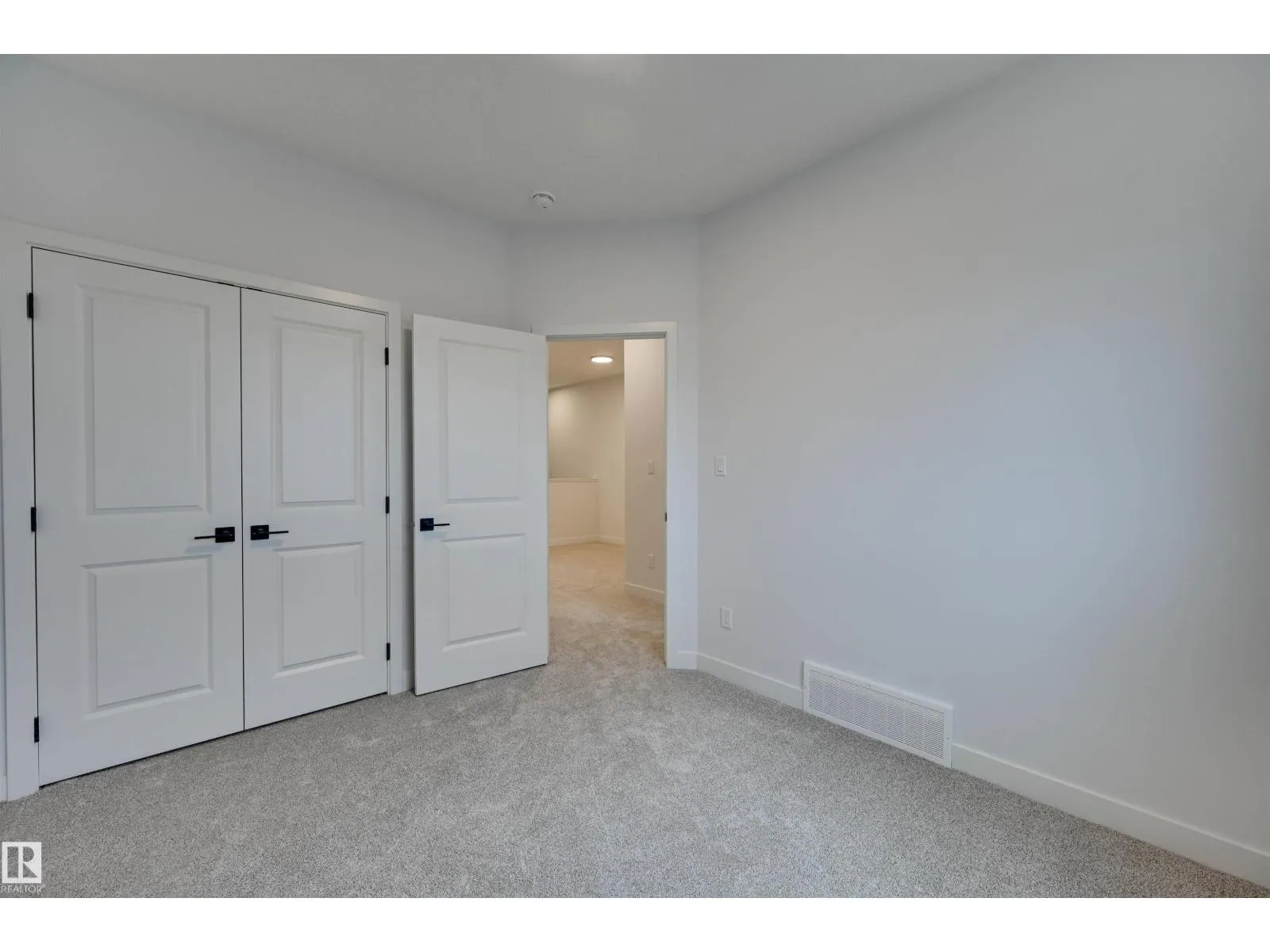 77 Juniper WD