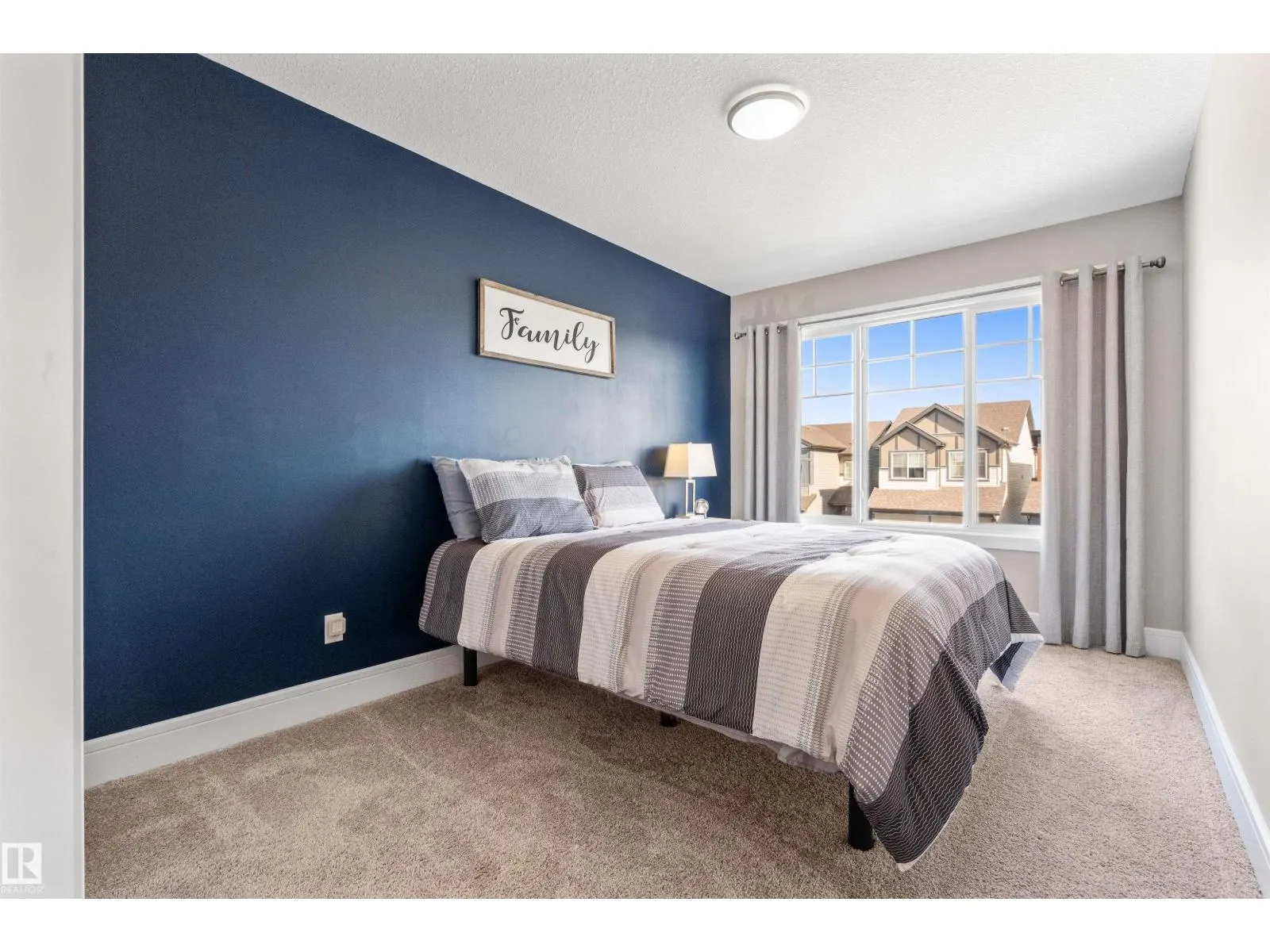 3334 PARKER LO SW