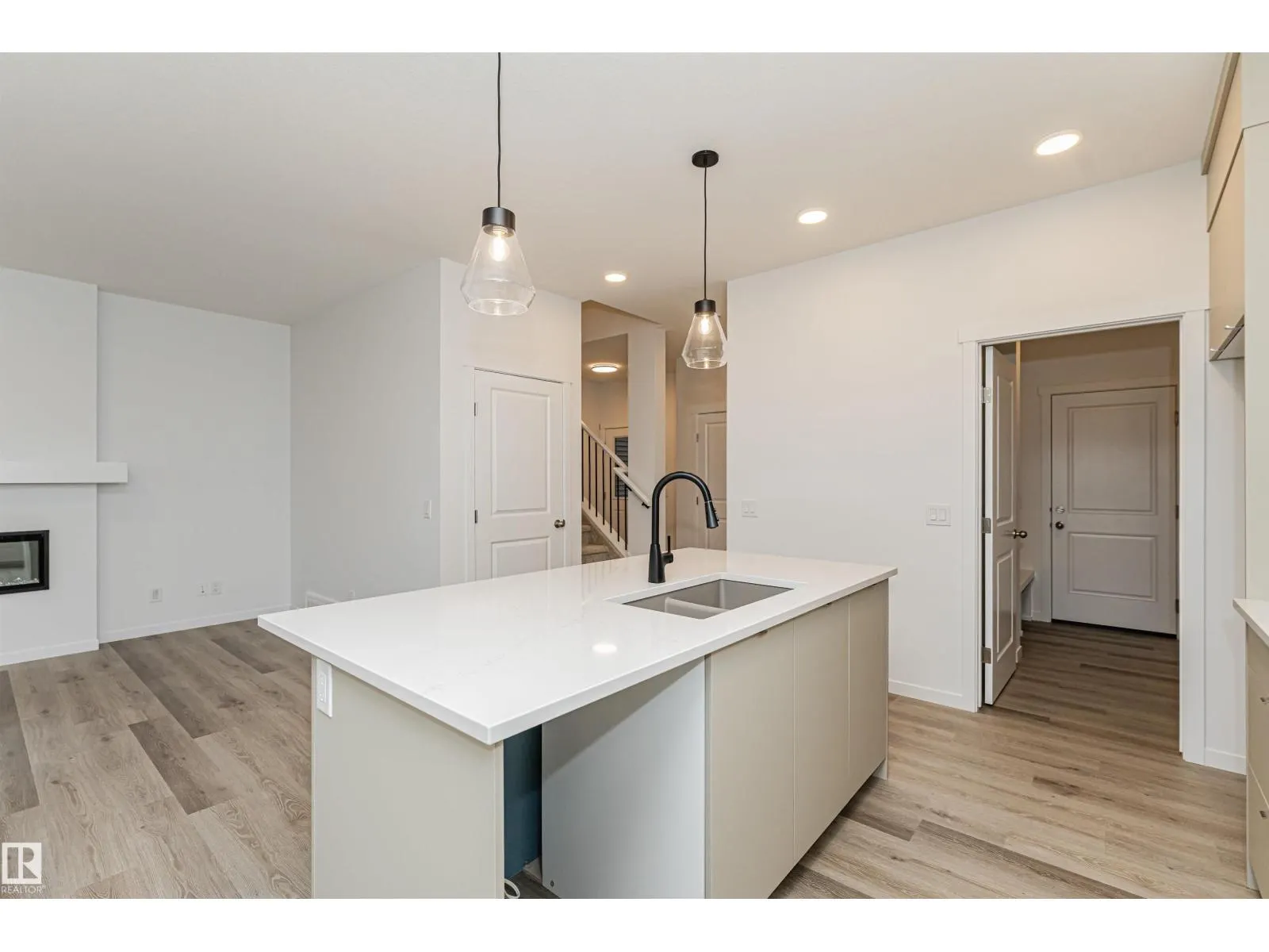 2340 160 ST SW